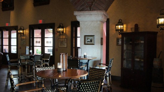 The Thirsty Fish at Portofino Bay Hotel: Indoor seating. The Thirsty Fish at Portofino Bay Hotel: Indoor seating.