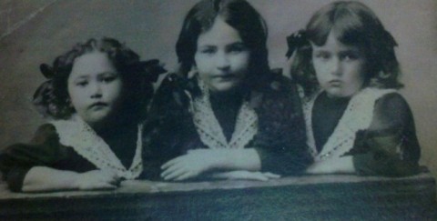 3 Sisters Speakeasy: The 3 sisters bid you welcome. 3 Sisters Speakeasy: The 3 sisters bid you welcome.