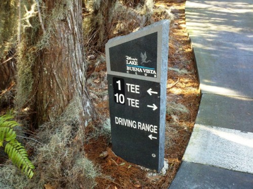 Tee 1 sign at Saratoga Springs Tee 1 sign at Saratoga Springs