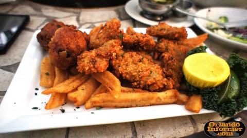Johnnie's Hideaway Restaurant: Fried Oysters (Apalachicola selects). Johnnie's Hideaway Restaurant: Fried Oysters (Apalachicola selects).
