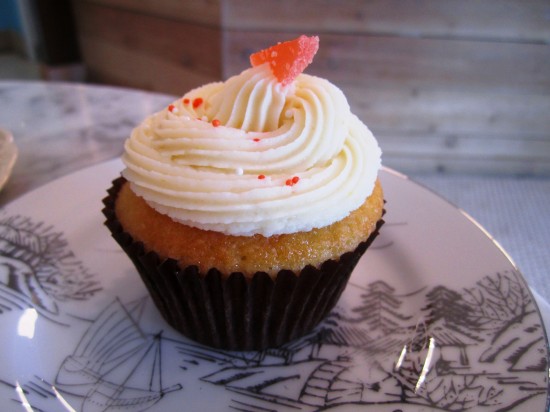 Blue Bird Bake Shop: Orange Creamsicle cupcake. Blue Bird Bake Shop: Orange Creamsicle cupcake.
