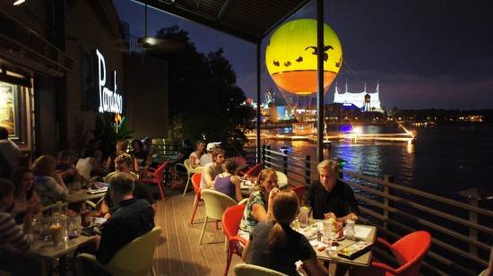 Paradiso 37 at Downtown Disney: Outdoor space. Paradiso 37 at Downtown Disney: Outdoor space.