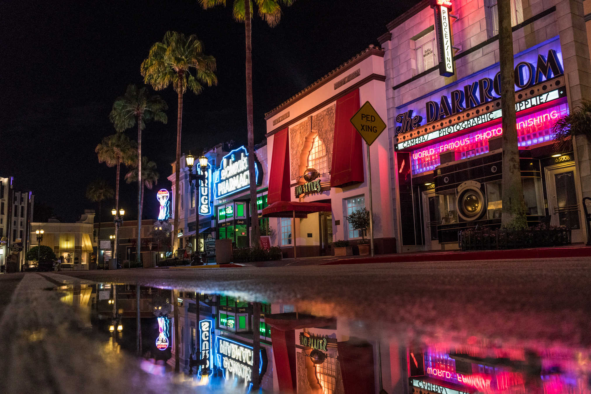 Complimentary Mosquito Repellent Available at Universal, Disney, and SeaWorld