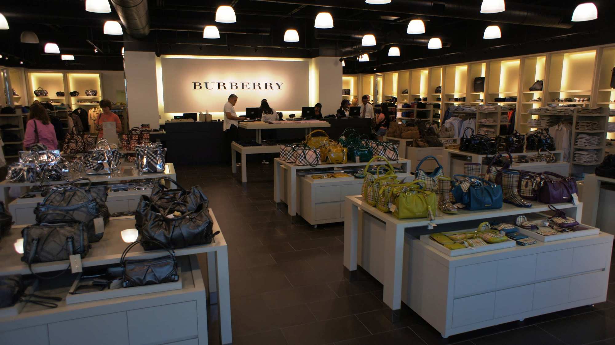 burberry outlet store locations